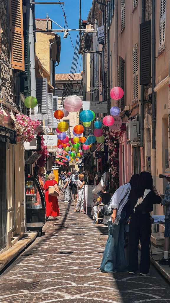 Nice Gezilecek Yerler - Antibes