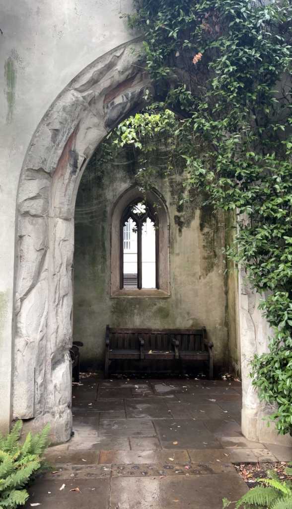 Londra’da Gezi Rehberi