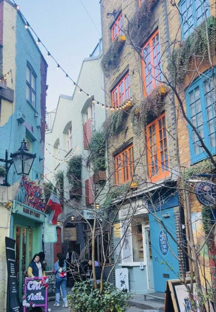 Londra’da Gezi Rehberi