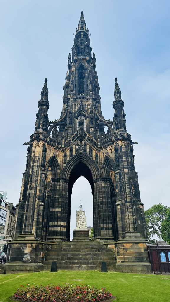 Edinburgh Gezilecek Yerler