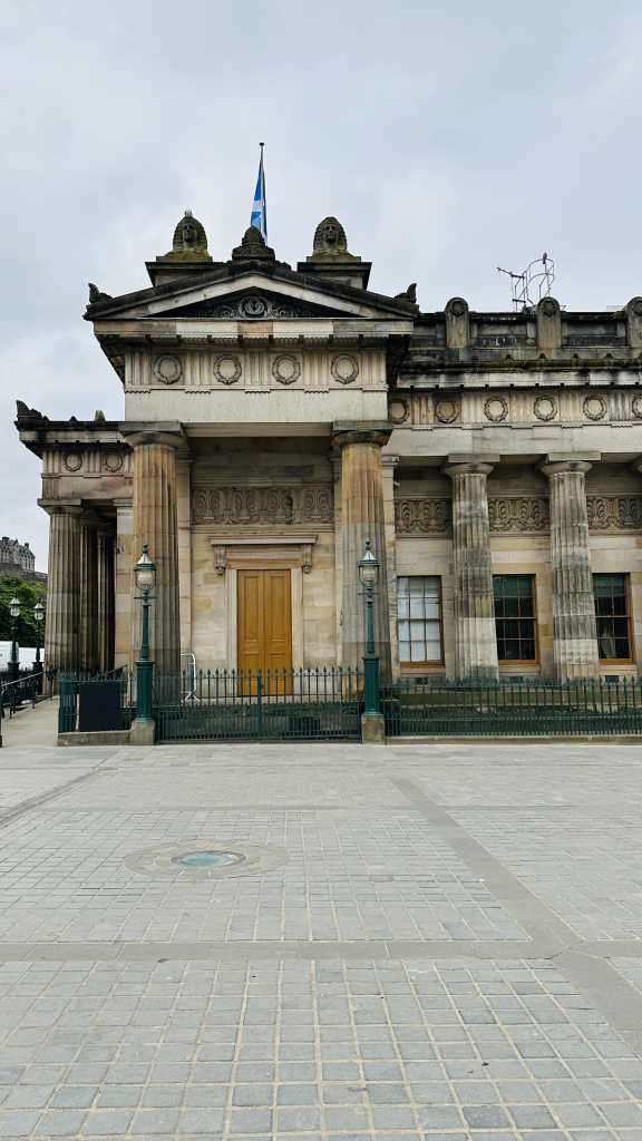 Edinburgh Gezilecek Yerler