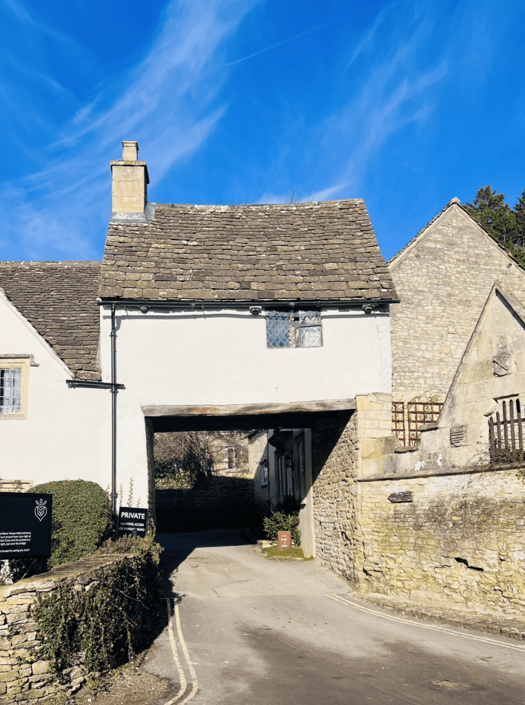 Cotswolds Gezilecek Yerler  -Castle Combe